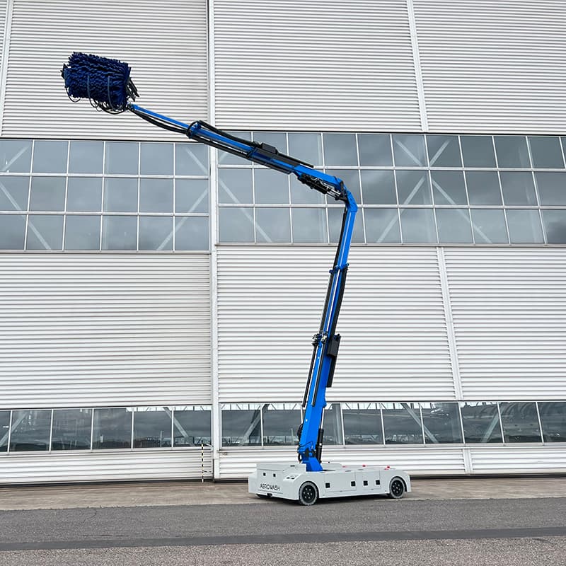 Aerowash AW3 with telescopic arm fully extended